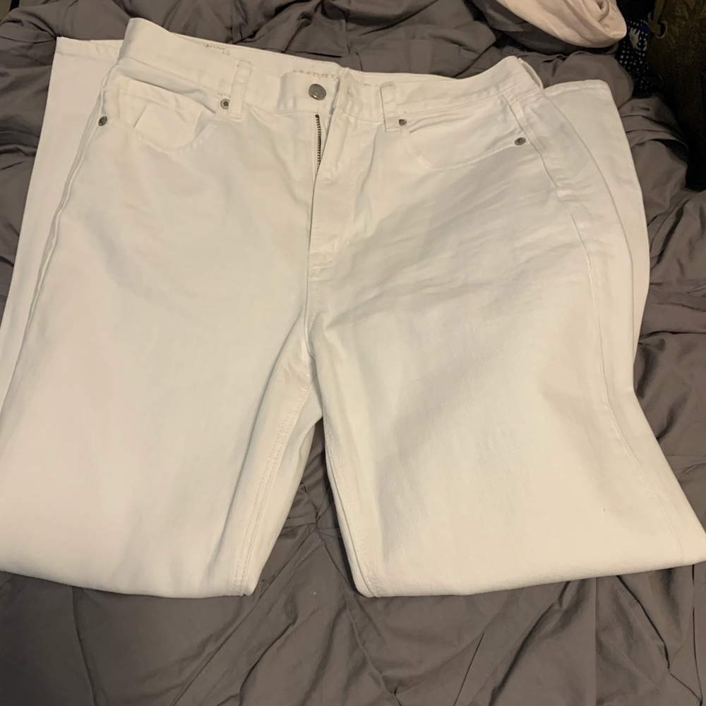 American Eagle mom jeans